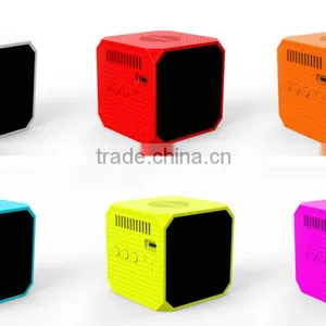 1000:1 Contrast Ratio and Home,Business and Education Use hd 1080p Projector With Buit-in Android thumbnail-5