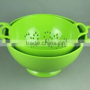 Melamine Colander thumbnail-1