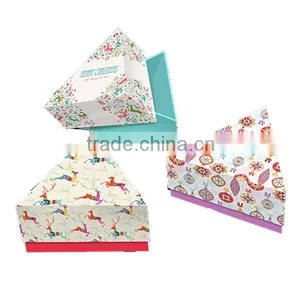Custom Paper Triangle Shape Gift Box thumbnail-1