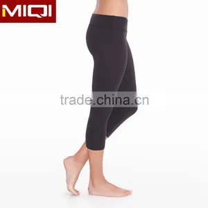2016 Custom Sport Apparel in Premium SUPPLEX for Women Capris Yoga Pants Quality Choice thumbnail-3