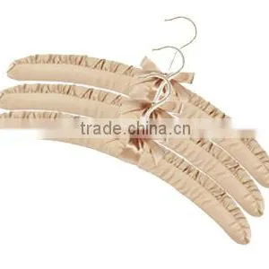 HH Brand Pure Color Stain Padded Hangers With Cotton Edge Piping Whole Sale 3ps Set or 5ps Set thumbnail-4