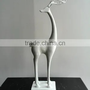 Polyresin Christmas Reindeer Decoration thumbnail-1