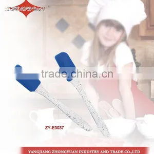 High Quality Mini Size Head Silicone Scraper With Colorful Plastic Handle thumbnail-1