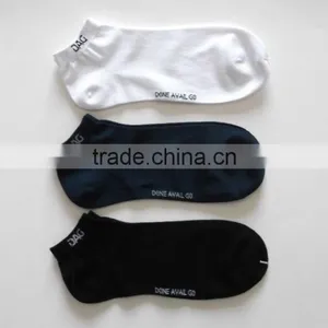 Latest Women Colorful Socks With Custom Logo Stocks thumbnail-5