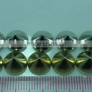 Pointed Copper Stud thumbnail-1