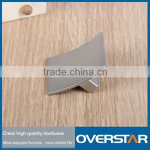 Zinc Alloy Decorative Curved Bedroom Furniture Hardware Drawer Knobs thumbnail-1