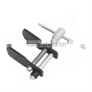 Disc Brake Pad Spreader Tool Removal and Installation Auto Presentation TL-104 thumbnail-1
