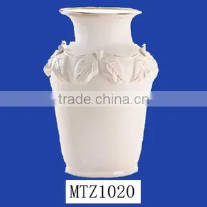 Unpainted Resin Vase thumbnail-1