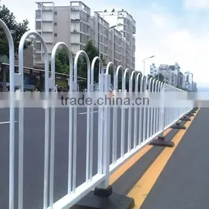 Galvanized Steel Road Fence thumbnail-3