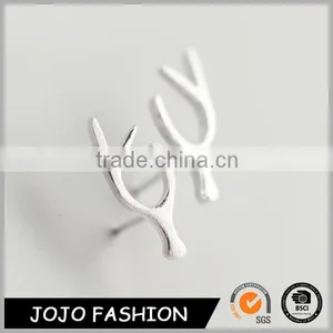 Fashion Popular Deer Design Daily Wear 925 Silver Sud Earrings thumbnail-1