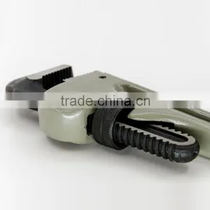 Superior 200MM Capacity Right Angle Multi Heavy Duty Aluminum Pipe Wrench thumbnail-5