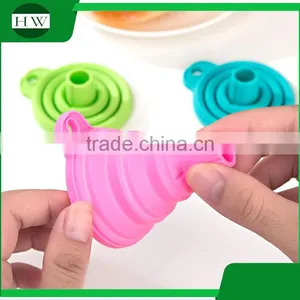 Kitchen Accessories Mini Portable Hanging Silicone Collapsible Hopper Funnel thumbnail-4