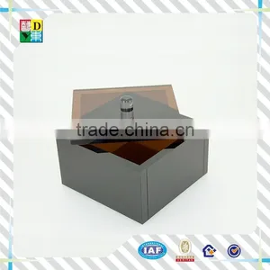 2016 Newest Design Acrylic Candy Box Acrylic Luxury Gift Box With Lid PMMA Acrylic Small Storage Box thumbnail-1