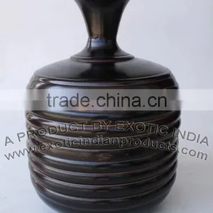 Short Flower Vase thumbnail-1