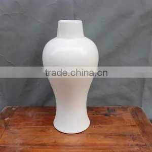 Jingde Town Antique Ceramic Porcelain Handicrafted Vase thumbnail-1