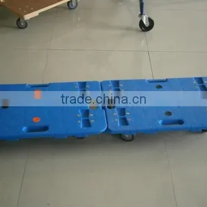 Rolling Plastic Pull Cart thumbnail-1