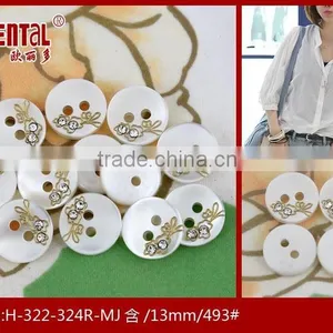 High Quality White Color 4-holes Imitation Shell Shirts Buttons thumbnail-1