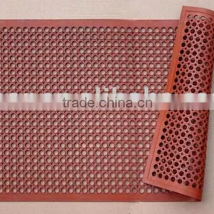 Anti-slip Bathroom and Kitchen Mat thumbnail-1