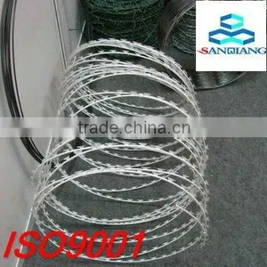 Razor Wire Mesh Roll thumbnail-1