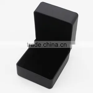 Luxury Watch Display Case Leather Packaging Box Watch thumbnail-3