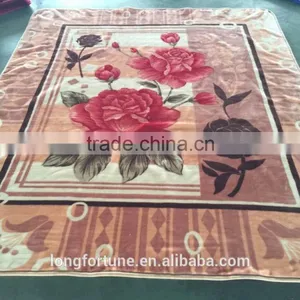 China Suppliers Quilt Blankets Rebel Wholesale 100% Polyester Knitted Cuddly Super Thick Warm Blanket thumbnail-5