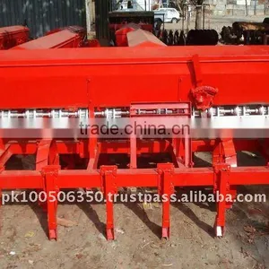 Planter With Fertilizer Attachment thumbnail-1
