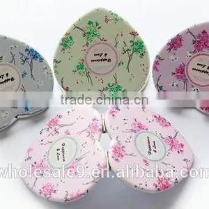 Pu Leather Folding Cosmetic Mirror thumbnail-4