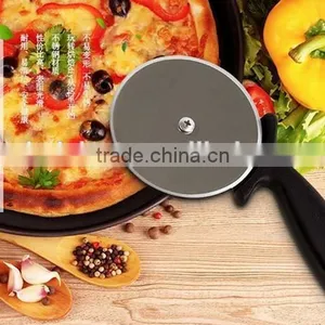 CY135 Stainless Steel Pizza Cutter With Handle Pizza Knife thumbnail-6