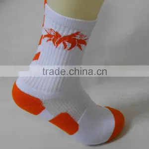 Men Custom Crew Wholesale Elite Basketball Socks thumbnail-3