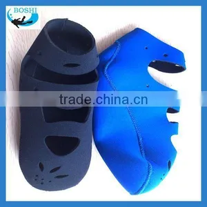 Wholesale Waterproof Neoprene Surf Socks thumbnail-4