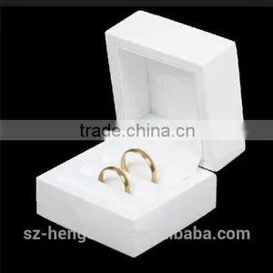 Wedding Couple Wooden White Velvet Double Ring Box thumbnail-1