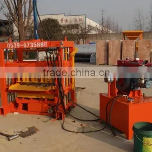 Concrete Bricks QT4-40 Semi Automatic Diesel Engine Hollow and Paver Block Making Machine thumbnail-1