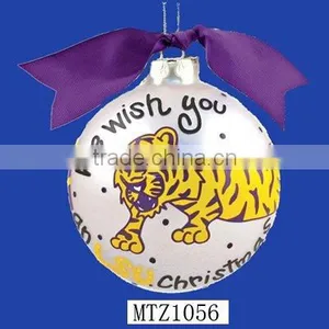 Resin Christmas Ball thumbnail-1