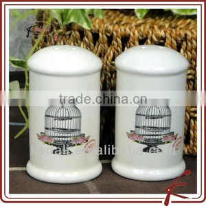 Ceramic Salt and Pepper Shakers thumbnail-1