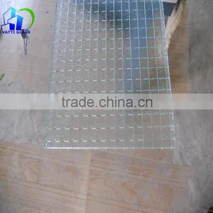 China Quality Wired Glass Wholesalers to Create Glass Fireproof Door/glass Shelf/glass Stairs thumbnail-1