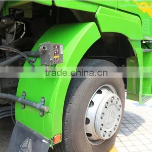 Sinotruk Hoka Optional Color 340hp 6*4 Prime Mover thumbnail-3