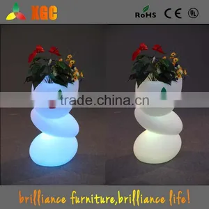 Lighted Outdoor Flower Pots PE Material Waterproof Led Flower Pot,plastic Led Flower Pot With Waterproof Batery thumbnail-4