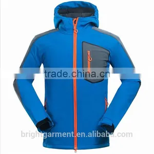 New Fashion Popular Waterproof Custom Softshell Sports Jacket thumbnail-2