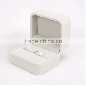Wholesale Packaging Velvet Jewelry Ring Gift Box thumbnail-1