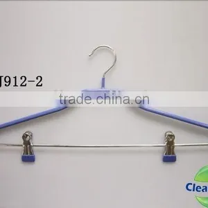 Metal Hanger With Clip Hangers Metal thumbnail-1