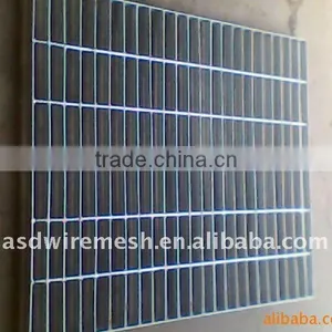 Catwalk Steel Grating thumbnail-1