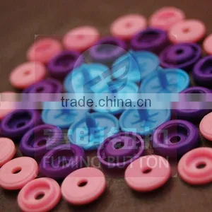 Plastic Snap Button thumbnail-1