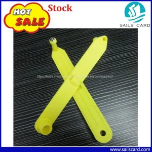 118*18mm TPU Ear Tags for Sheep thumbnail-1