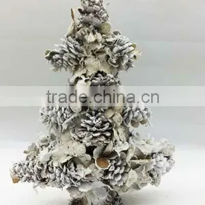 Snowing Christmas Tree thumbnail-1