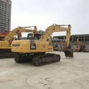 USED KOMATSU PC200 JAPAN MADE CRAWLER EXCAVATOR thumbnail-2
