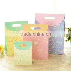 Custom Cute Paper Gift Bag for Small Gift thumbnail-3