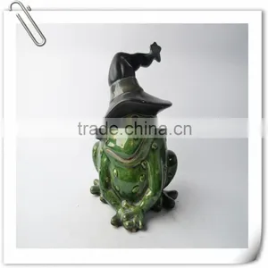 Ceramic Frog With Wizard Hat thumbnail-1