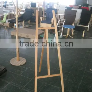 Wooden Easel thumbnail-1