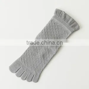 Best Socks Manufacturer Japanese Design OEM School Teen Girls Summer Thin Cotton Black Five Toe Cozy Socks thumbnail-3