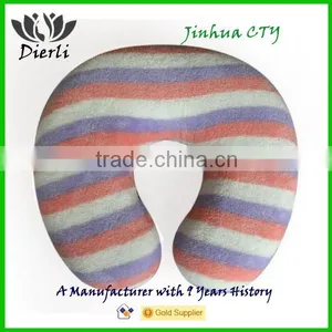 U-Shape Pillow thumbnail-1